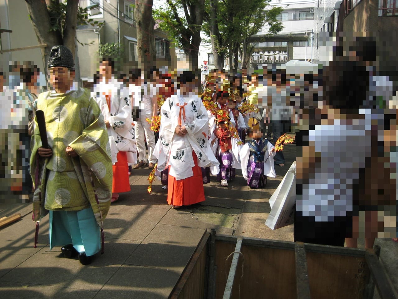 下神明天祖神社稚児行列