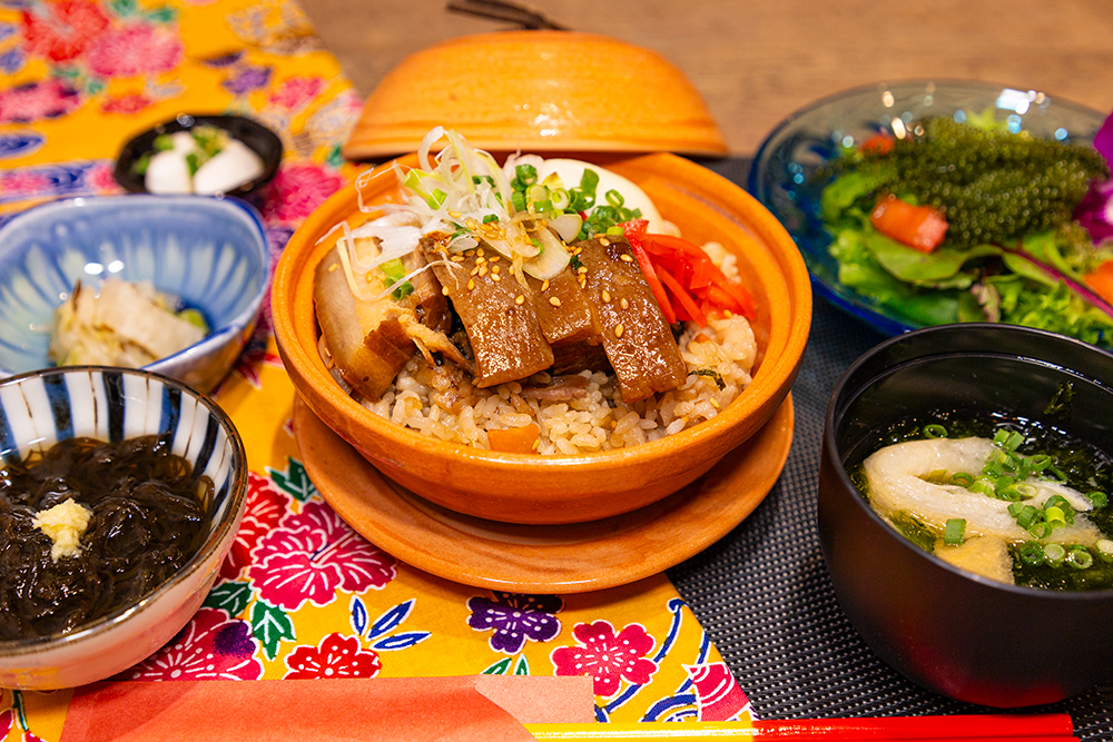 隠れすぎな居酒屋食堂 てぃーち