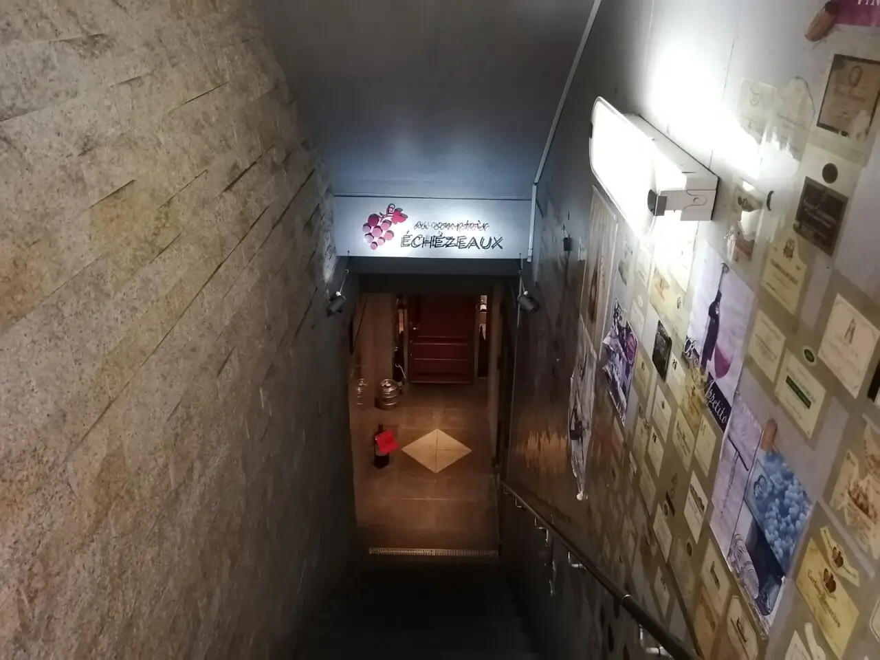 ワインバー&ビストロエシェゾー
